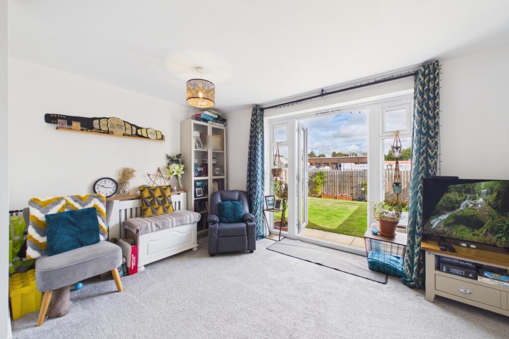 House in Market Weighton - More