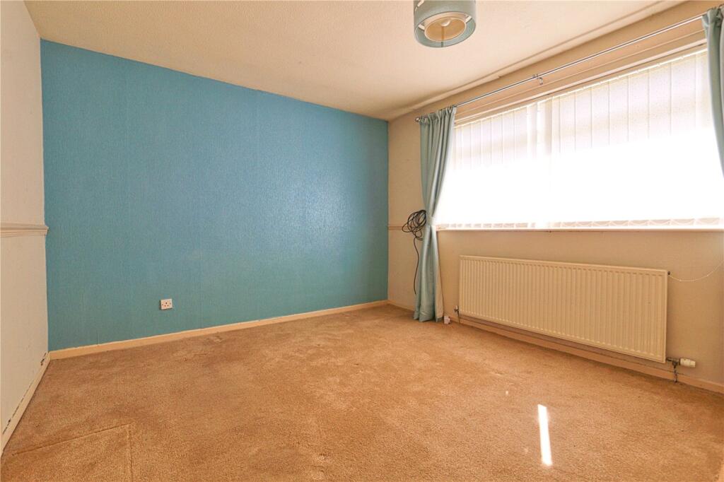 House in Tameside, Greater Manchester - View 4