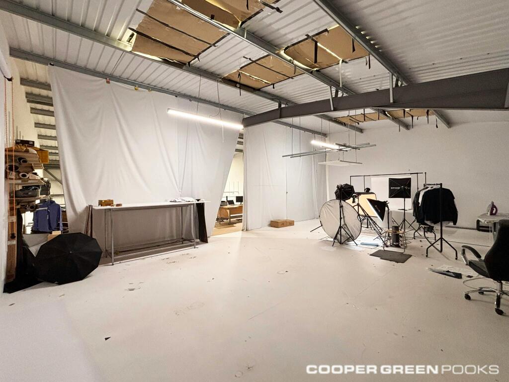 5 Hotspur Park, Mezzanine 1.JPEG