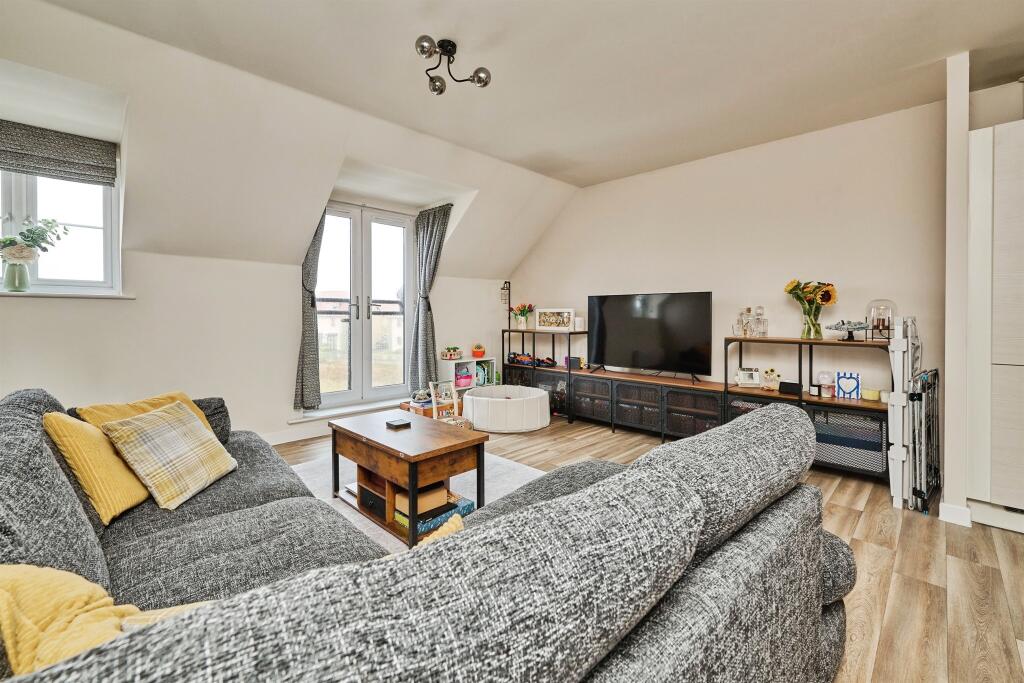 Apartment in Huntingdonshire, Romans' Edge, Godmanchester - More