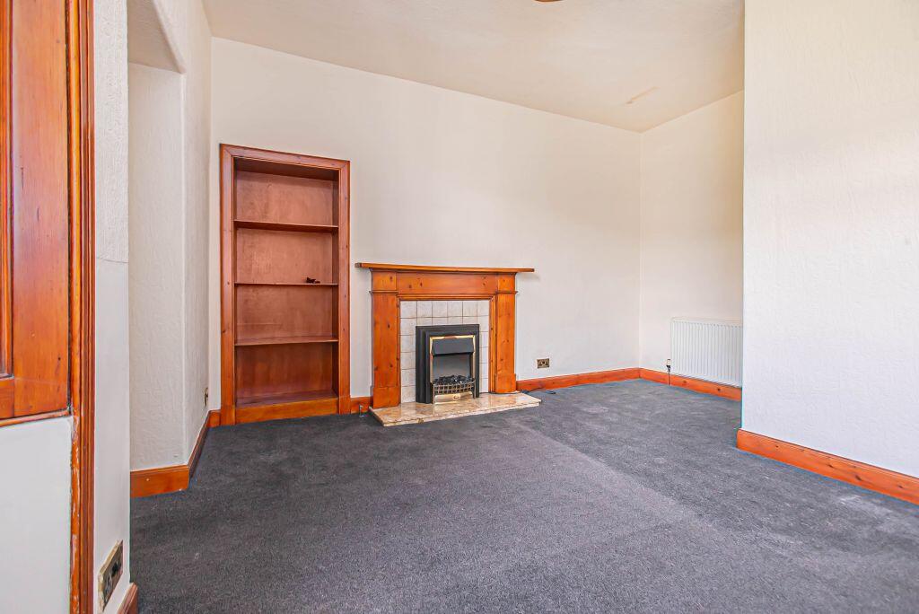 Apartment in Dunfermline, Fife - View 4