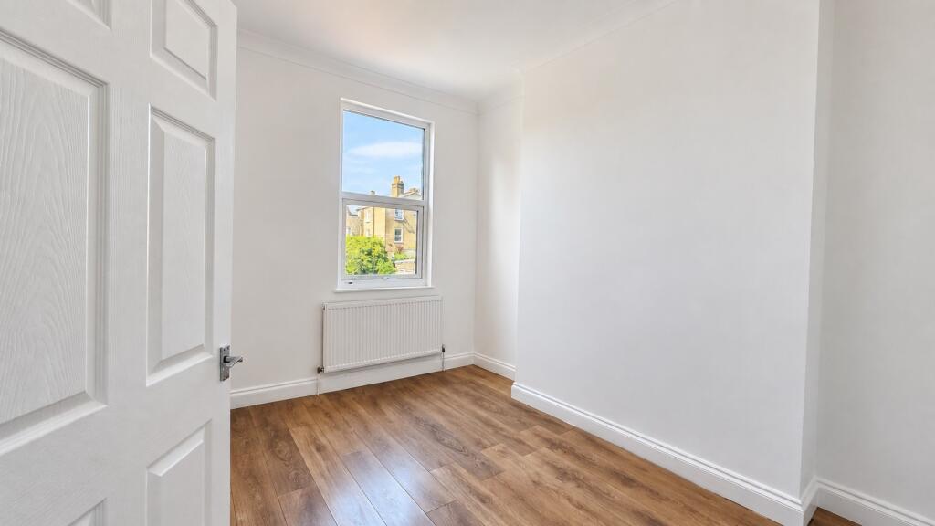 Apartment in London - View 3