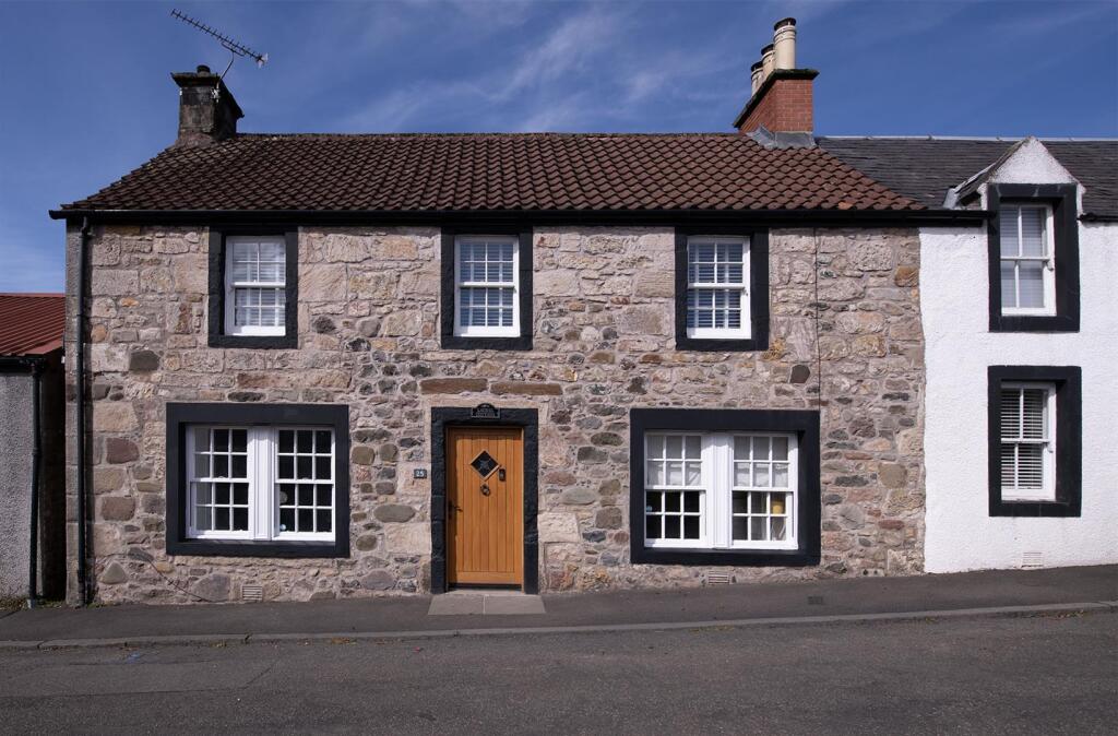Main image of property: 25 High Street, Dollar FK14 7AZ
