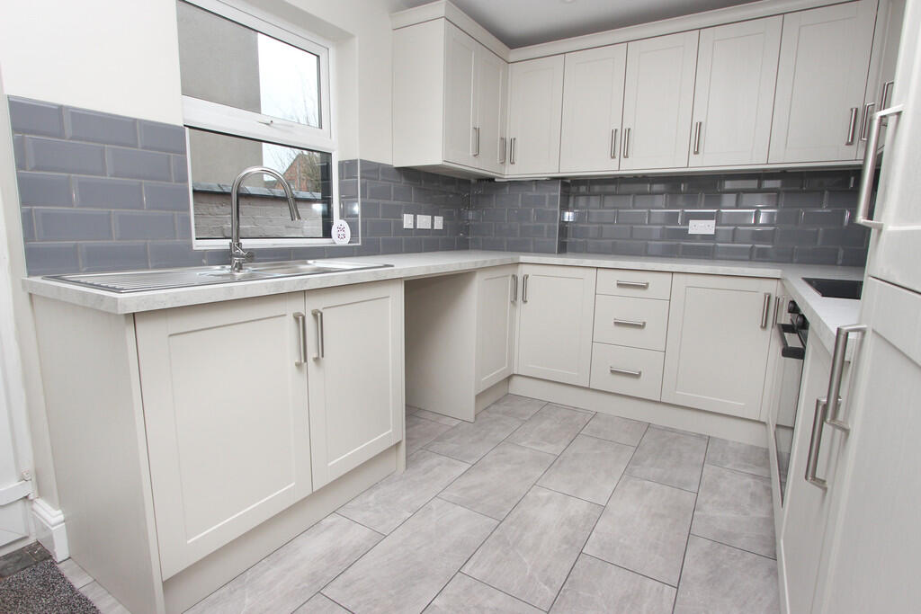 House in Wellingborough, Burrow's Bush - View 2