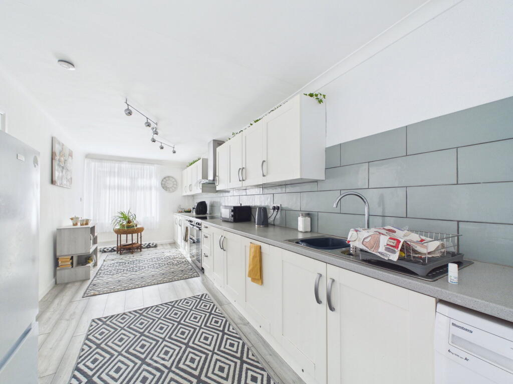 House in Torquay - More