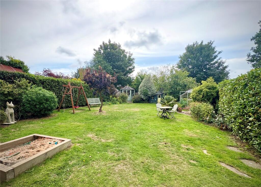 New Road, Swanmore, Southampton, Hampshire, SO32 photo 4