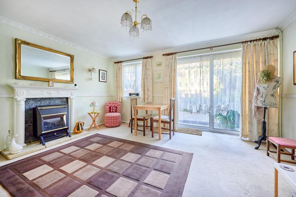 House in Bishop's Stortford, Hockerill - View 4