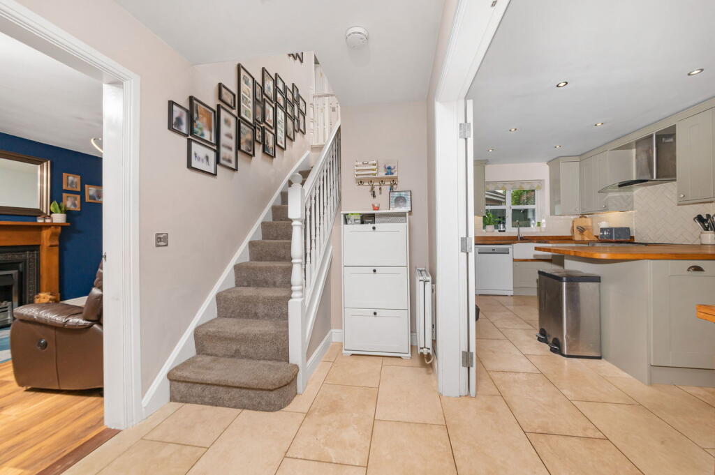 House in Higham Ferrers, North Northamptonshire - View 2