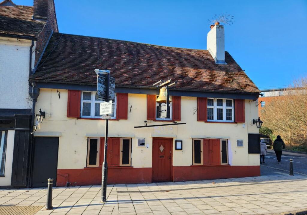 Main image of property: The Bell, 41 Frogmoor, High Wycombe, Buckinghamshire, HP13 5DQ