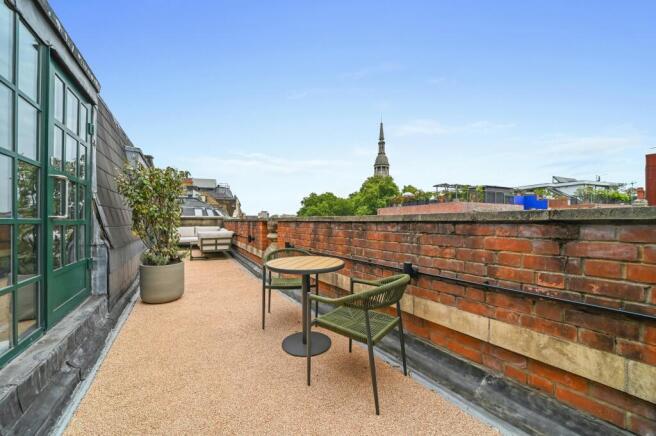 MD-BC-141-143ShoreditchHighStreet-10.JPG