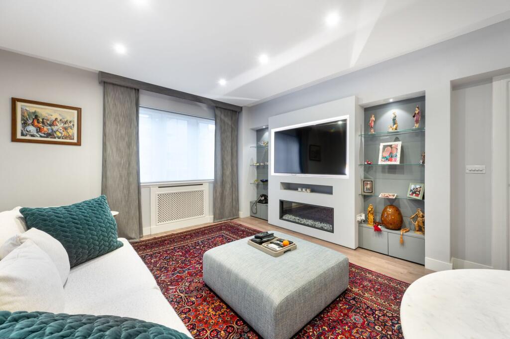 Main image of property: Kensington High Street, High Street Kensington, W8