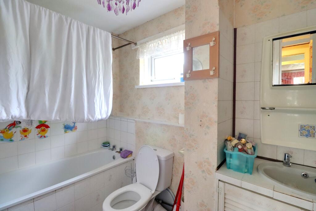 Apartment in Havant, Crookhorn - More
