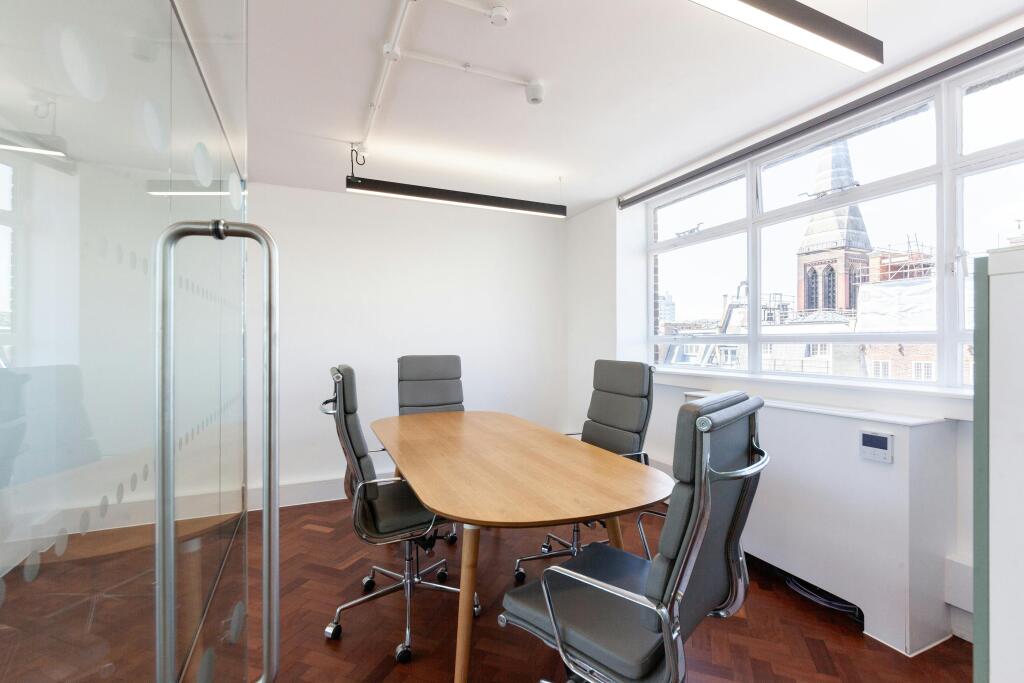 6th floor West 08.jpg