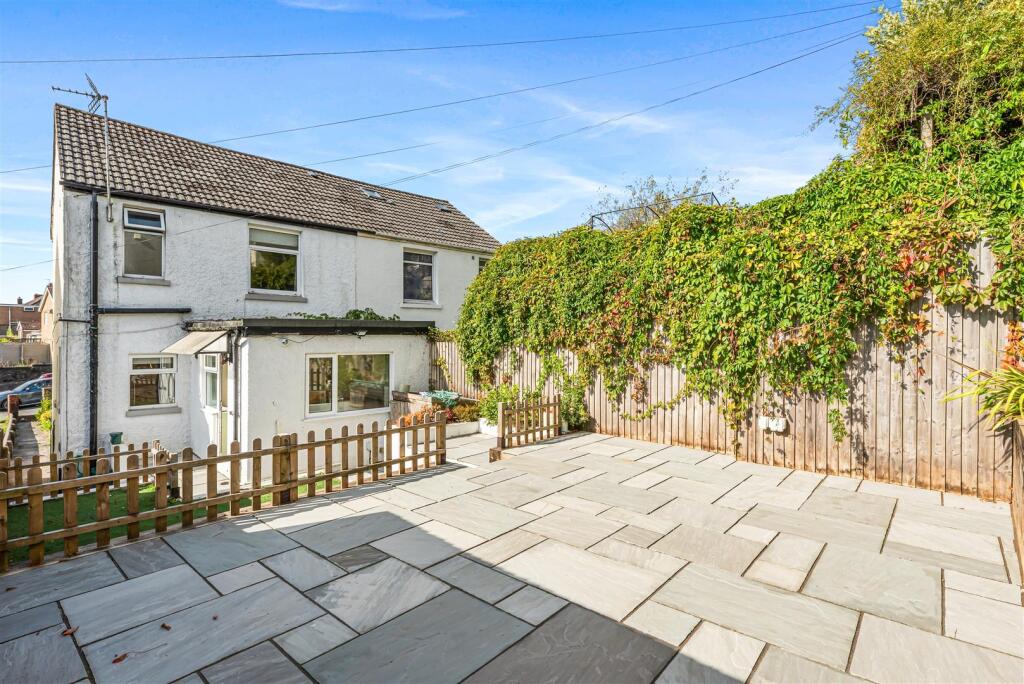 House in Swansea, Tycoch, Sketty - View 4