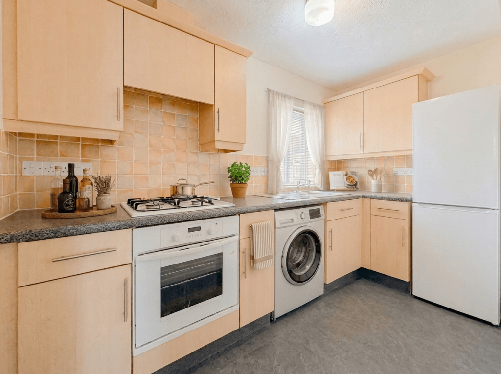 Apartment in Taunton - View 5