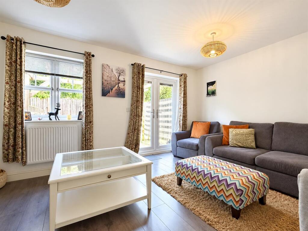 House in Hereford, Herefordshire - More