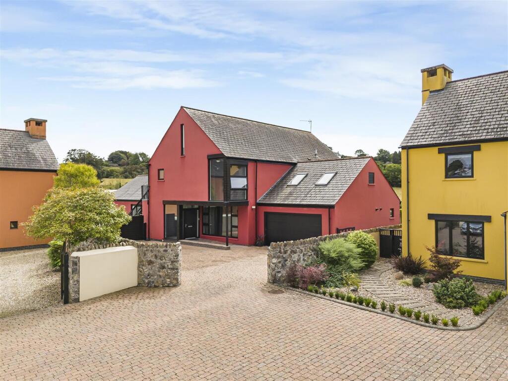 Main image of property: Cwrt Llanfleiddan, Llanblethian, Cowbridge