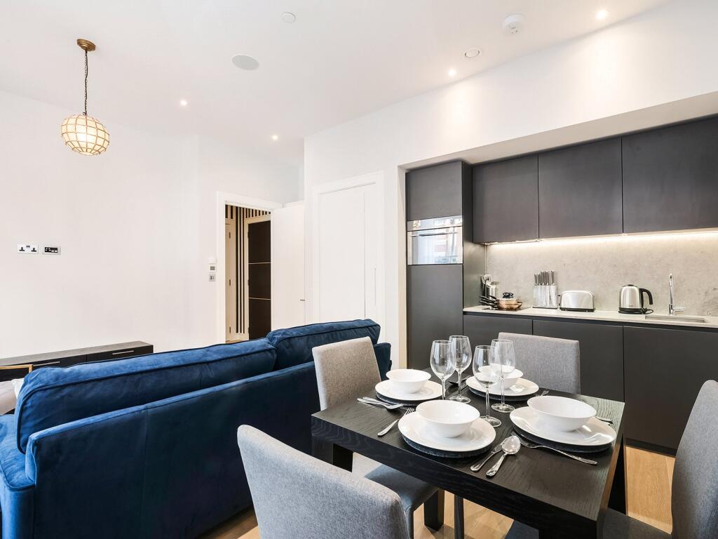 Apartment in London, City of Westminster - View 4
