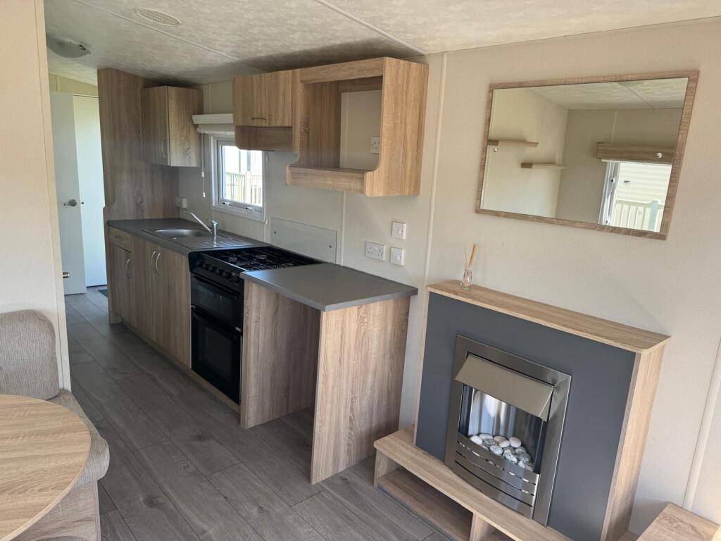 Delta Santana (36x12) 2019 Windy Harbour, Windy Harbour Holiday Park, Little Singleton, Blackpool, Lancashire, FY6 8NB photo 5