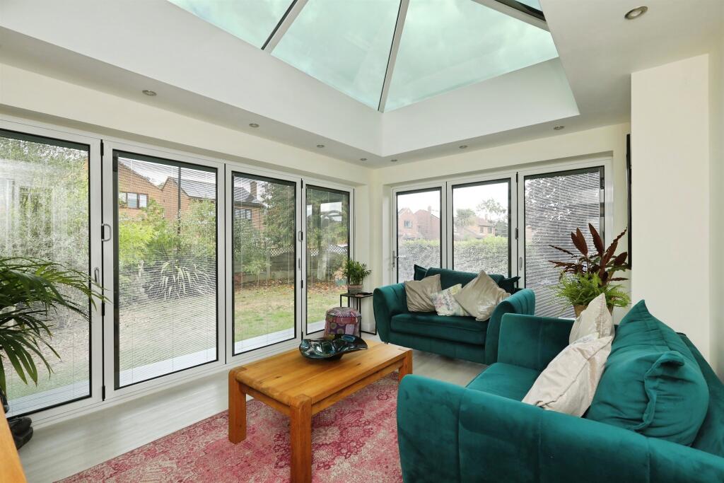 House in Doncaster - View 4