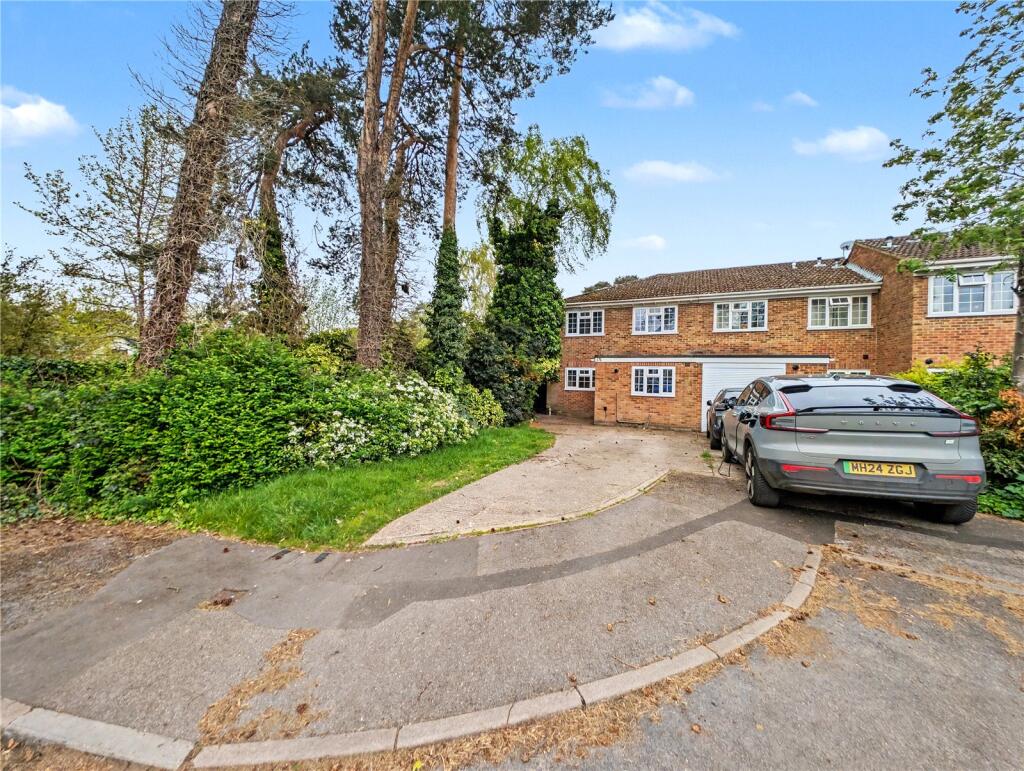 Main image of property: Radical Ride, Finchampstead, Wokingham, Berkshire, RG40
