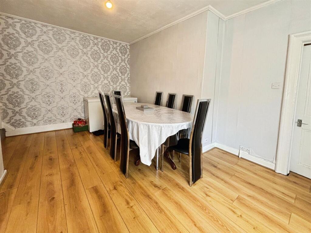 Trinity Road, Bradford, BD5 0JD photo 5