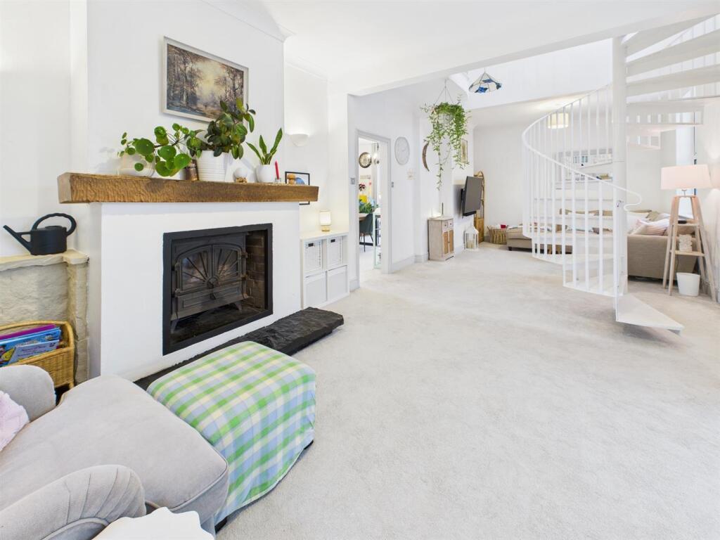 House in East Lindsey, Woodhall Spa - View 3