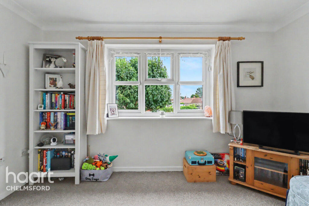 Apartment in Chelmsford - View 5