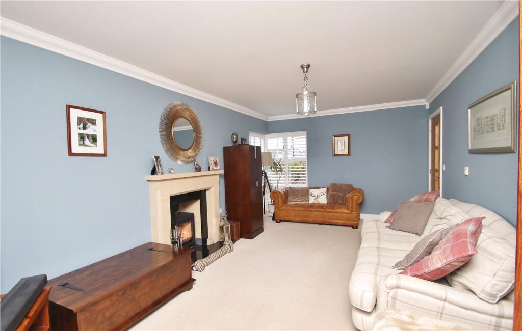 Lake Road, Verwood, Dorset, BH31 photo 4