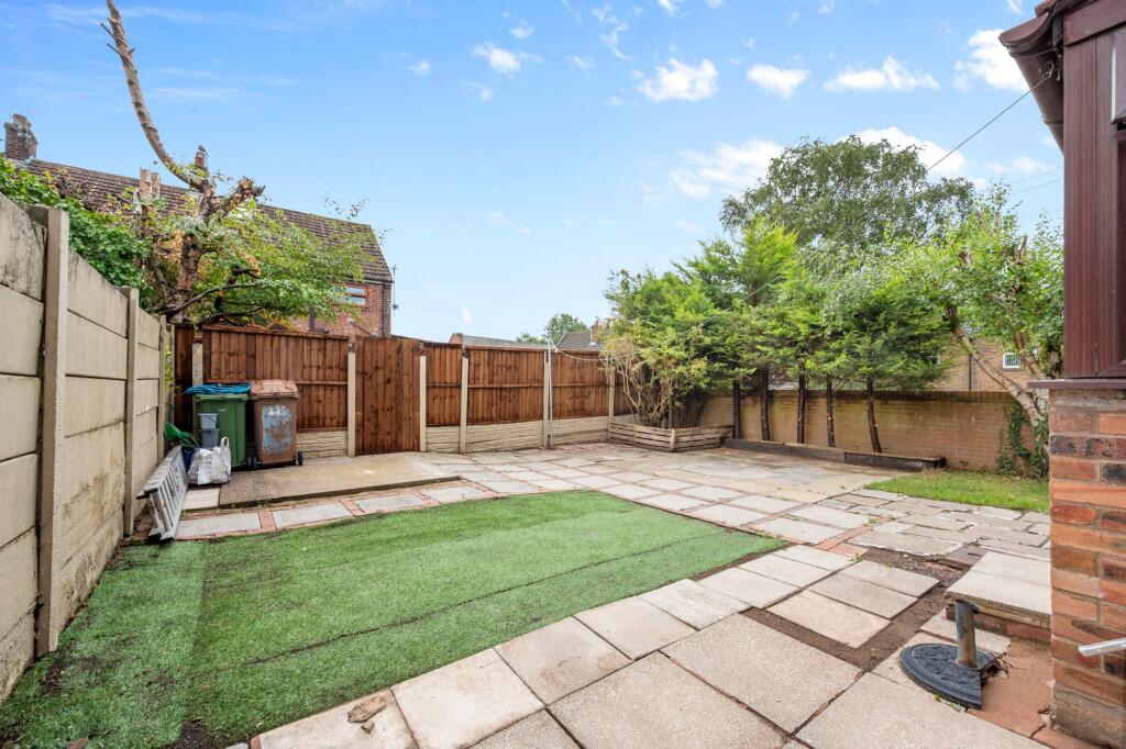 House in St Helens, Liverpool City Region - View 4