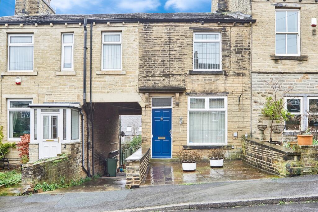 3-bed terraced on Thornhill Street, Calverley, Pudsey, £180,000