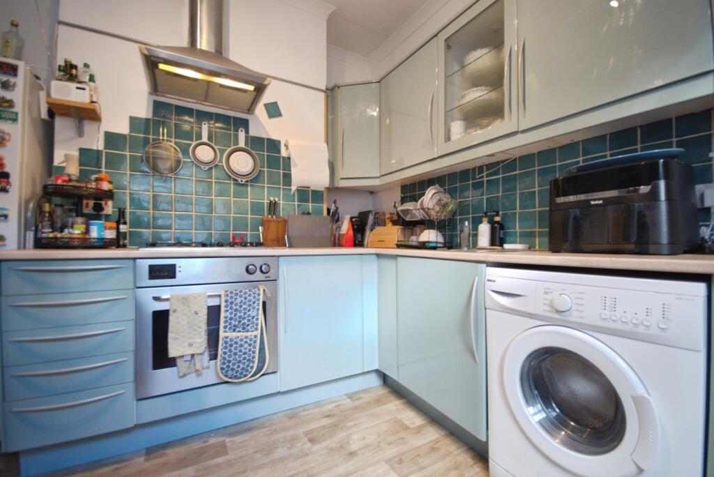 Apartment in Twickenham - View 3