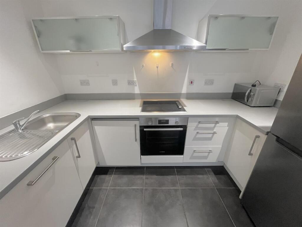 Apartment in Liverpool - View 4