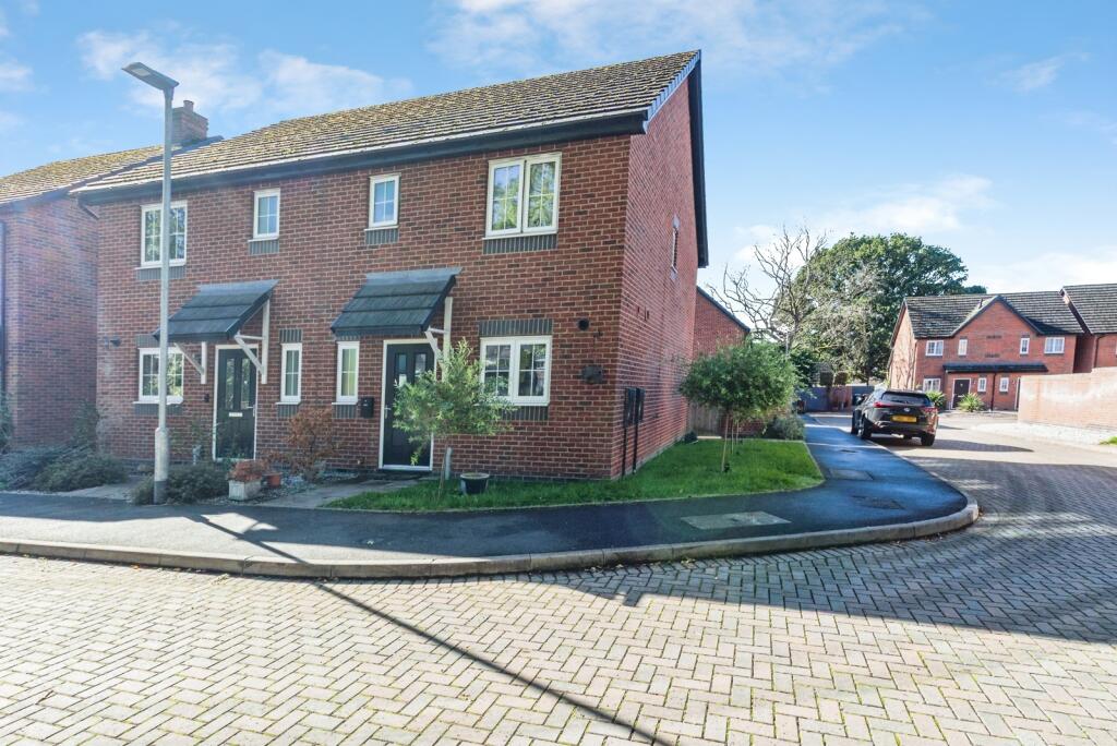 Main image of property: Manor Grove, Stafford, Staffordshire, ST16