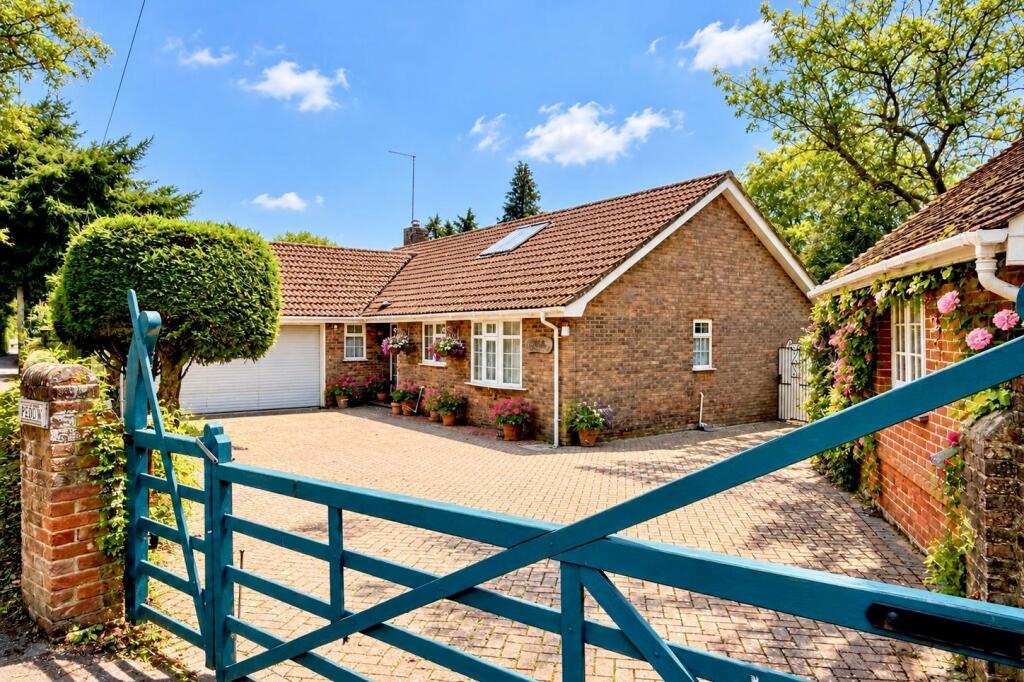 Main image of property: Gravel Lane, RINGWOOD, BH24 1LL