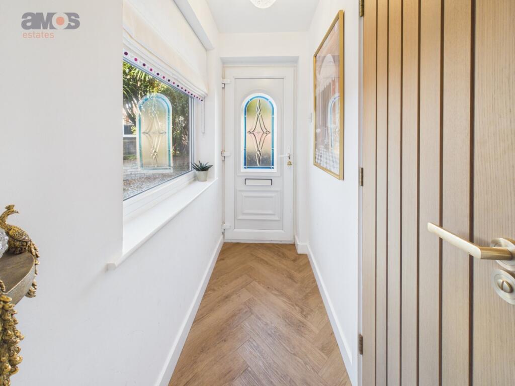 House in Rochford, Rayleigh - View 3