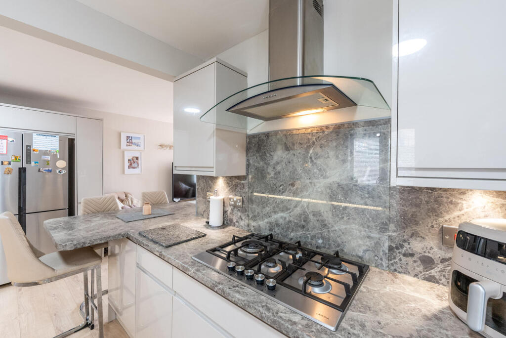 House in Motherwell - More