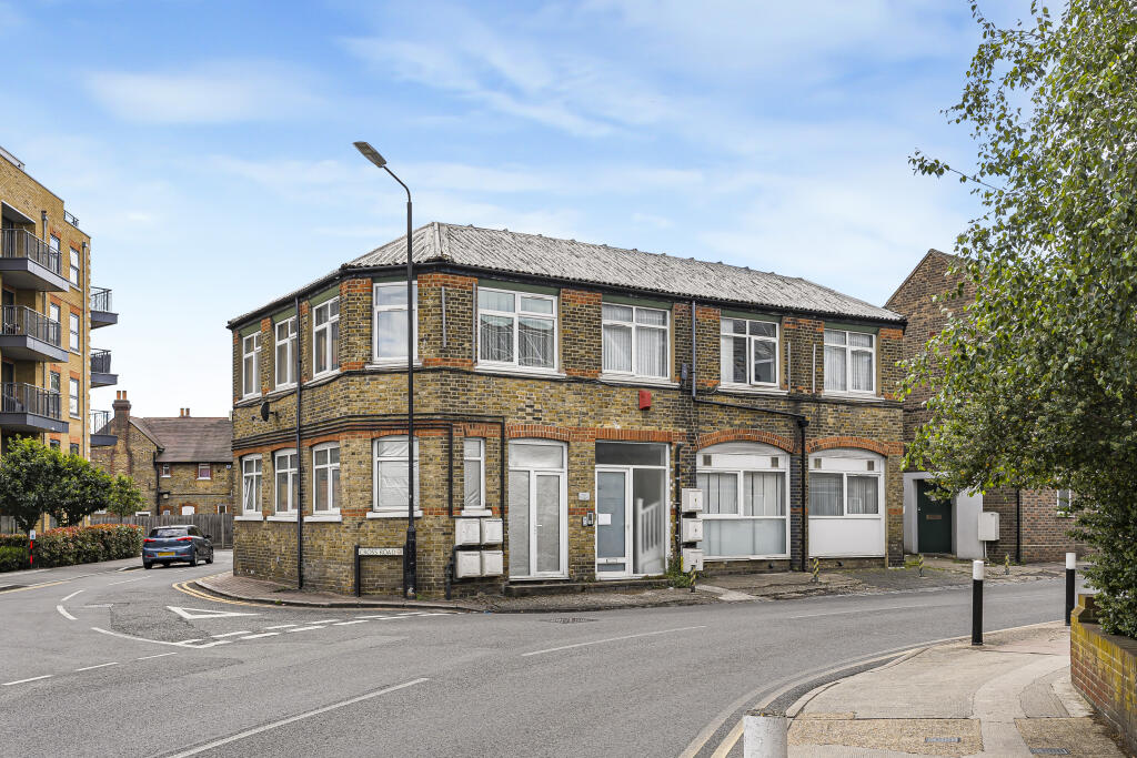 Apartment in Dartford - More