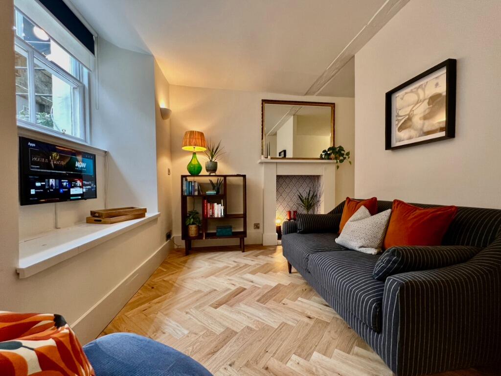 Main image of property: Dundas Street, New Town, Edinburgh, EH3