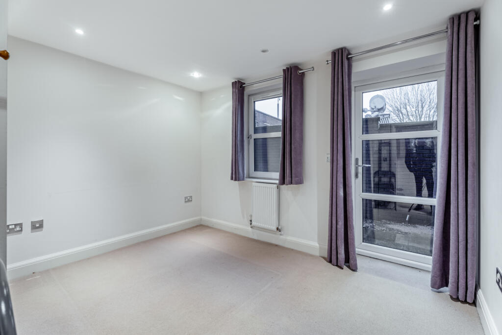 Additional image 10 of Thompsons Close, Harpenden, Hertfordshire, AL5