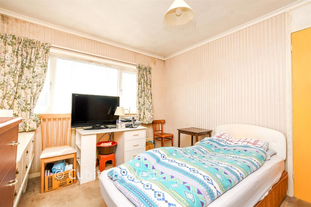 House in Reigate and Banstead, Surrey - View 5