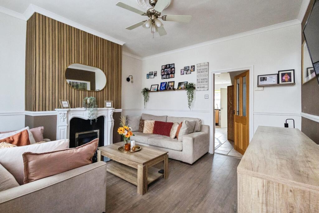 House in Tameside, Greater Manchester - View 2