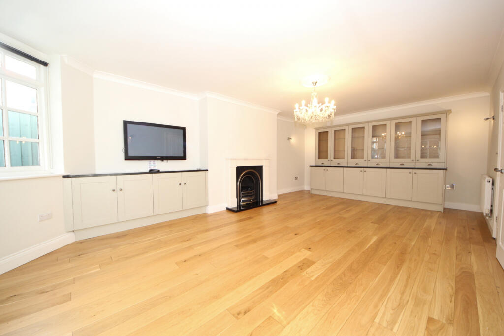 House in London - More