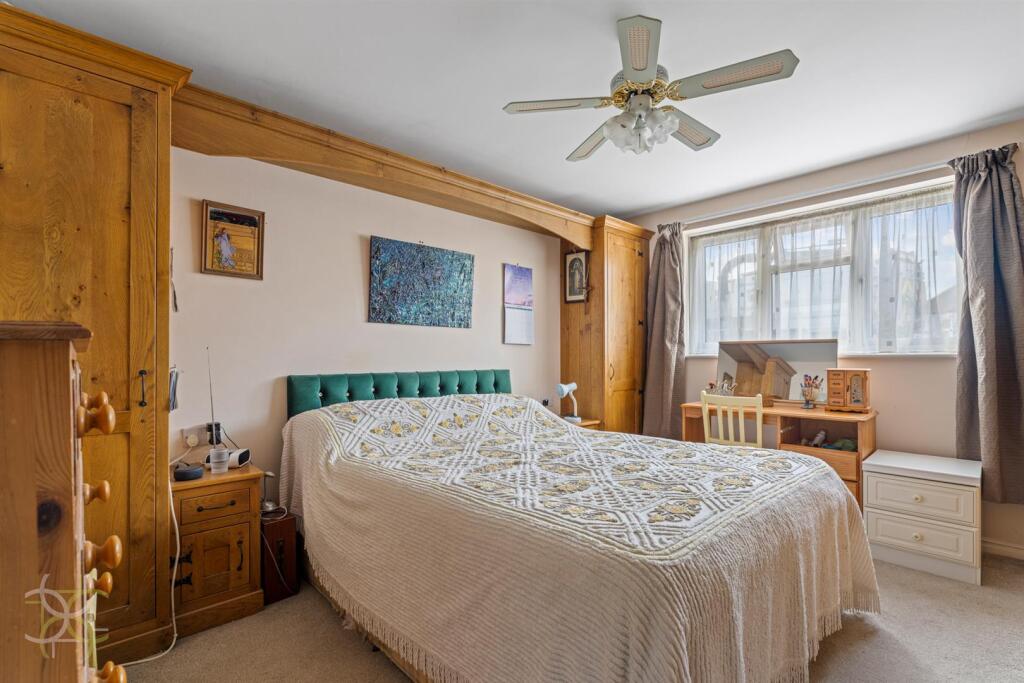 House in Worcester - More