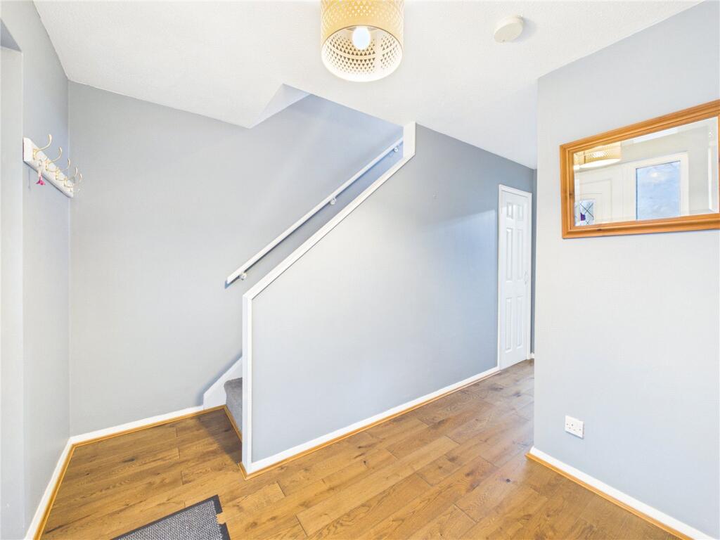 Brady Close, Sandford, Crediton, Devon, EX17 photo 3