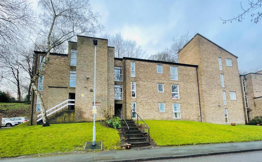 Main image of property: Frizley Gardens, Bradford, West Yorkshire, BD9