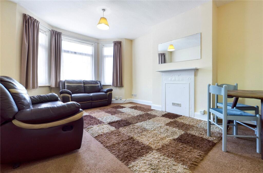 Apartment in Reading - View 2