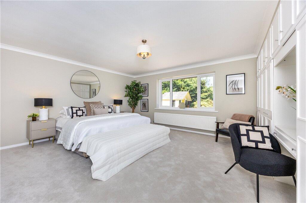 House in Eastbourne, Hamlands - More