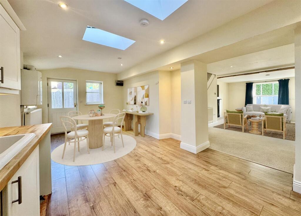 House in Cotswold, Watermoor, Cirencester - View 4