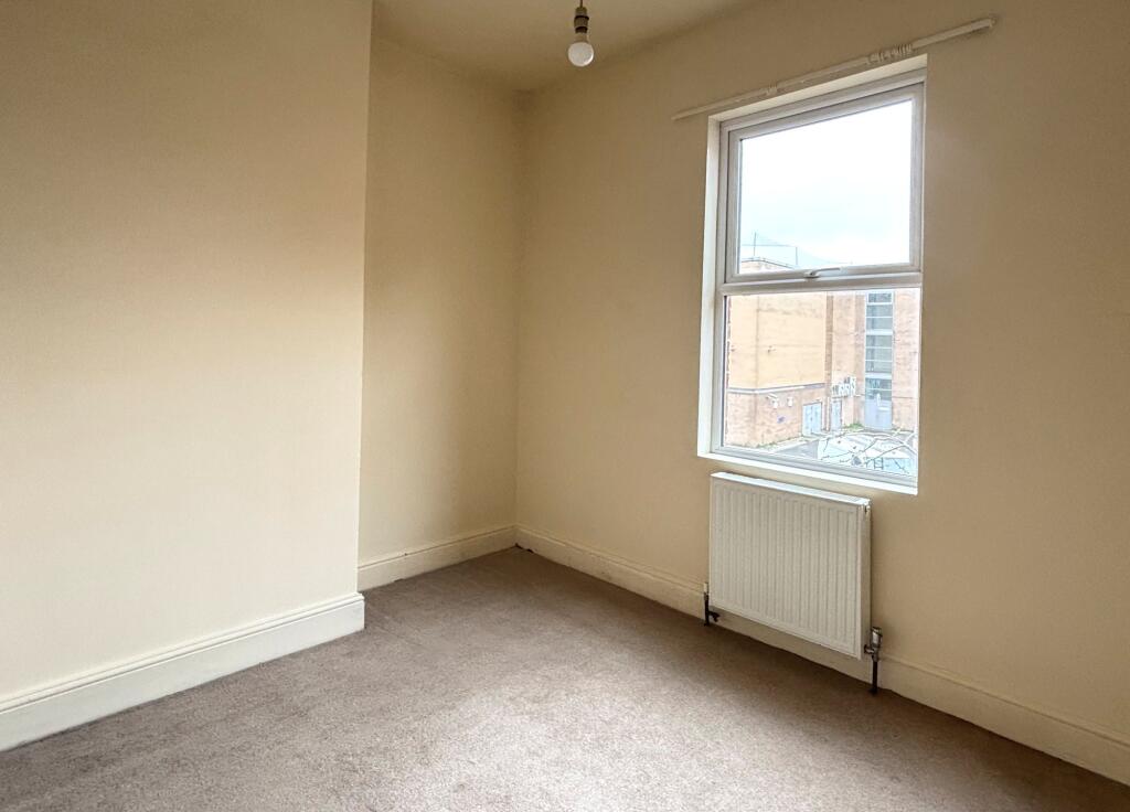 3 Nettleton Road, Gloucester, GL1 1QD photo 4